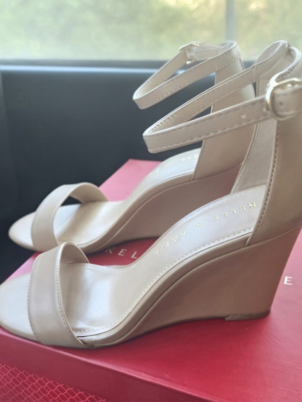Ankle-Strap Wedge Sandals With Sexy Peep Whole in Nude